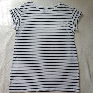 T-Shirt Dress white and black stripes